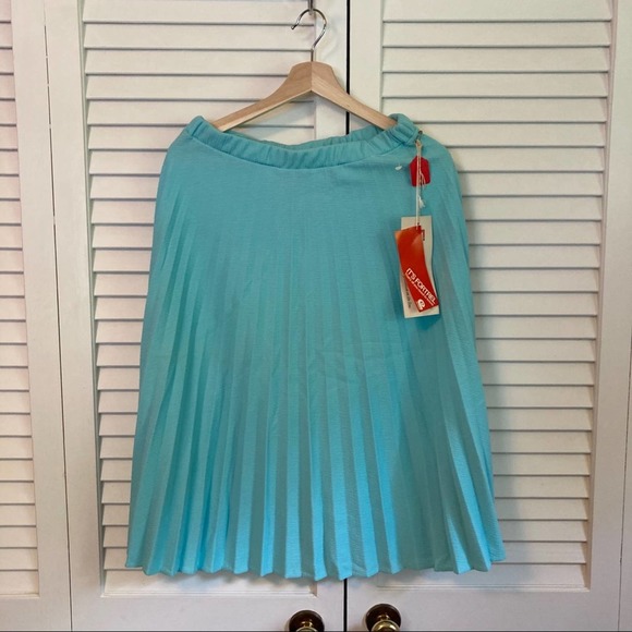 Vintage Dresses & Skirts - VTG NWT FIRE ISLANDER Pleated Skirt, 14